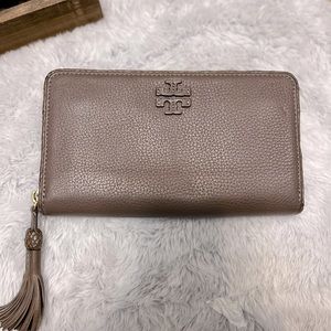 Tory Burch Maple Gray Taylor Long Zip Wallet